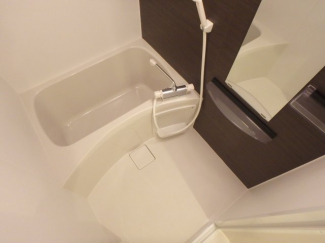 日々の疲れを癒すお風呂付です