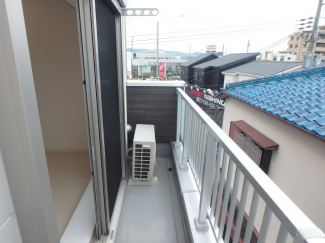 お洗濯にも便利なバルコニー付き