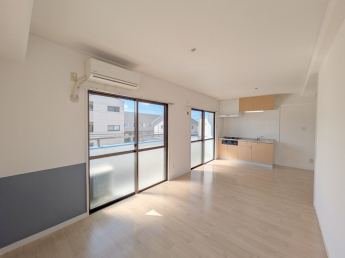 【居間・リビング】