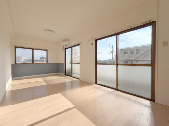 【居間・リビング】