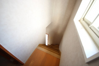 3階への階段