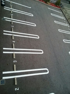 【駐車場】