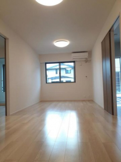 【居間・リビング】