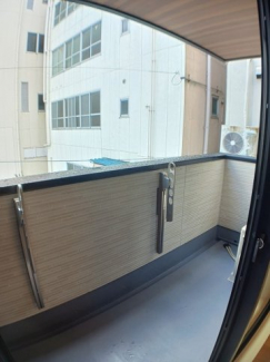 【バルコニー】
