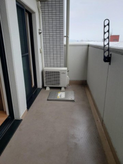 【バルコニー】