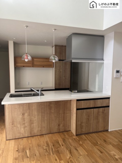 キッチンは大容量の収納スペースが確保されたつくりになっています。