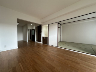 【居間・リビング】