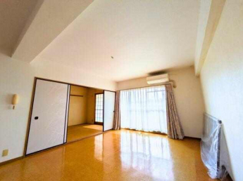 ドゥエル空港通の画像