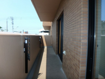 【バルコニー】