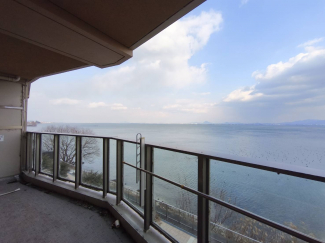 ベランダからの琵琶湖パノラマ眺望