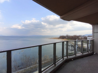 ベランダからの琵琶湖パノラマ眺望、別角度