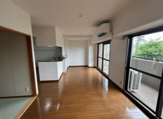 【居間・リビング】