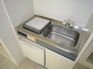 コンパクトなキッチンで掃除もラクラク