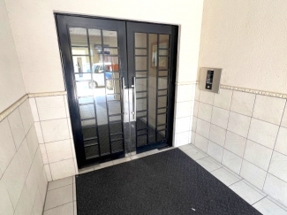 【エントランス】