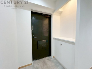 玄関収納付きの玄関です　家族皆様の履物をしっかり収納できます