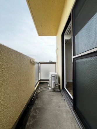 【バルコニー】