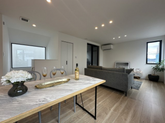 【居間・リビング】