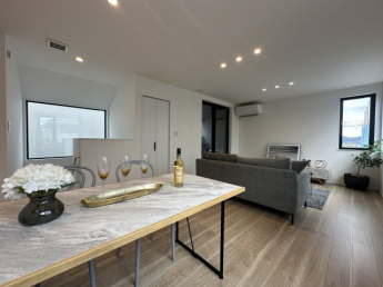 【居間・リビング】