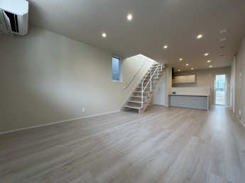 【居間・リビング】