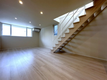 【居間・リビング】