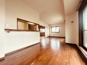 【居間・リビング】