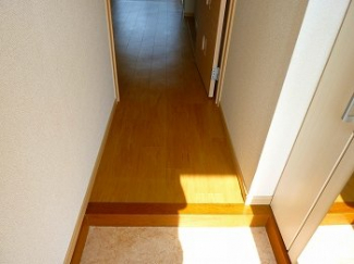 明るい玄関です