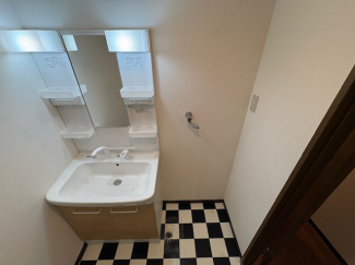 【洗面所】