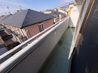 【バルコニー】