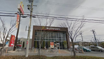 マクドナルド伊丹南本町店まで526m