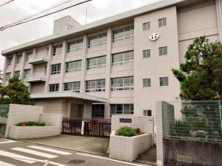 松山市立道後中学校まで1578m