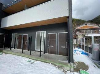 ベルソーレ駅前の画像