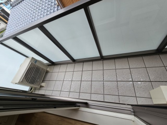 【バルコニー】