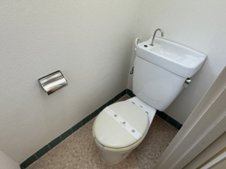 ゆったりとした空間のトイレです