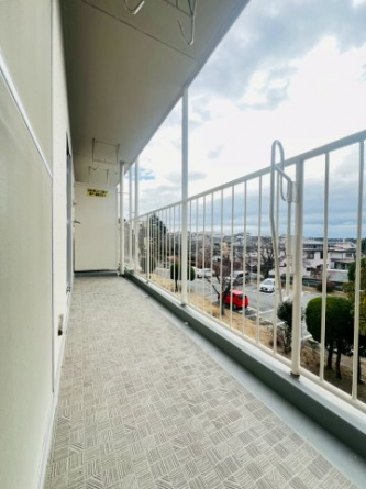 【バルコニー】