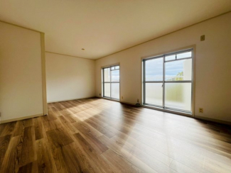 【居間・リビング】