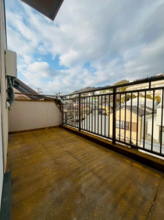 【バルコニー】