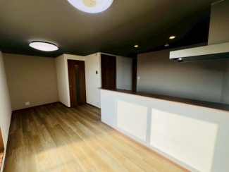 【居間・リビング】