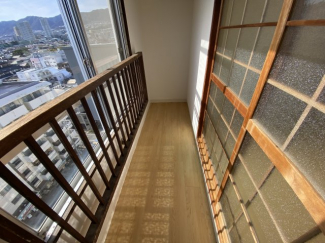 【バルコニー】