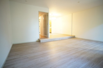 【居間・リビング】