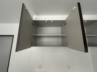 キッチン背面に収納スペースもあり！