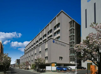 松山市民病院まで1500m