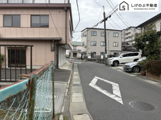 解体更地渡し
約99坪
平坦地
自分らしいスタイルの暮らしを自由設計で一緒に作りませんか？