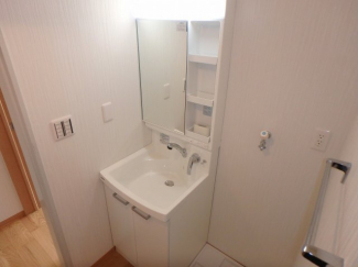 【洗面所】