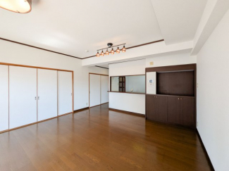 【居間・リビング】