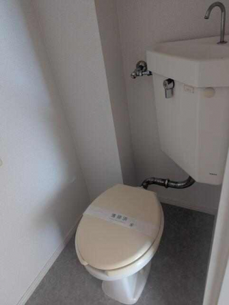 弥生ハイツの画像