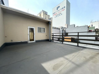 ルーフバルコニー