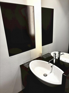 1階店舗部分の洗面台