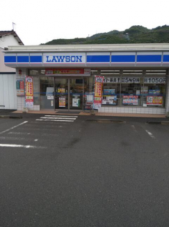 ローソン八幡浜白浜店まで555m