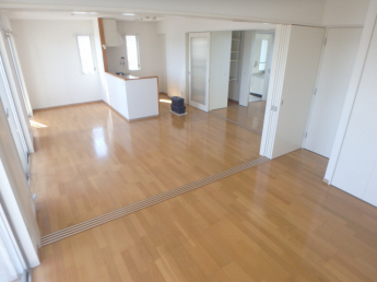 【居間・リビング】