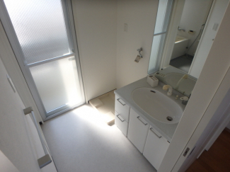 【洗面所】